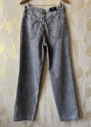 Джинсы серые в стиле 90-х hm