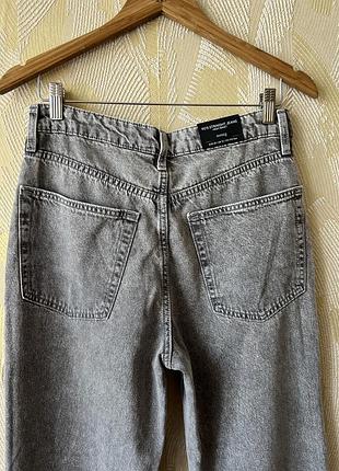 Джинсы серые в стиле 90-х hm