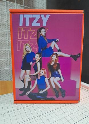 Коробка itzy маленькая