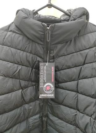 Курточка мужская, черная, демисезонная, легкая и теплая, с капюшоном.
т-5085.ціна-950грн
размеры:м;хl.6 фото