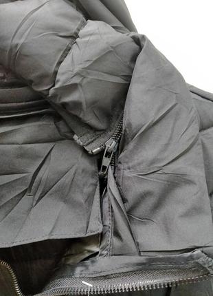 Курточка мужская, черная, демисезонная, легкая и теплая, с капюшоном.
т-5085.ціна-950грн
размеры:м;хl.7 фото