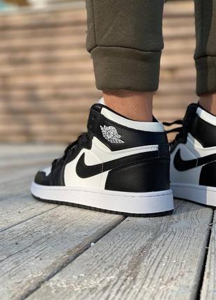 Женские голубые кроссовки nike air jordan 1 high black white кожа nike air force 1 женские найк аир форс6 фото