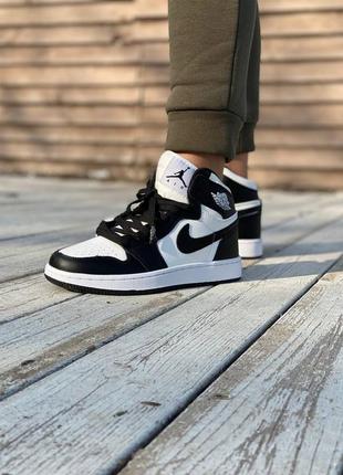 Женские голубые кроссовки nike air jordan 1 high black white кожа nike air force 1 женские найк аир форс8 фото