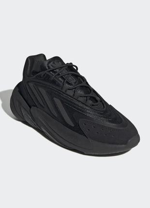 Кросівки adidas, колір чорний😍оригінал