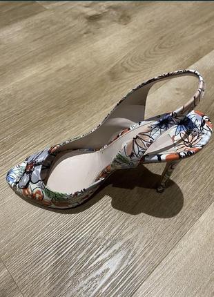 Босоножки miu miu3 фото