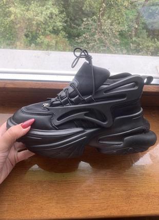 Бомбезные стильные кроссы