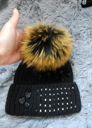 ✅ теплая зимняя шапка в стразах на флисе размер универсальный бубон натуральный мех енота3 фото