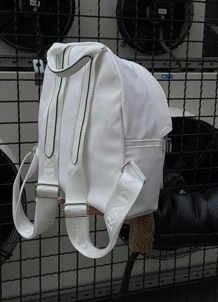 Сумка рюкзак в стиле prada re-nylon small backpack white7 фото