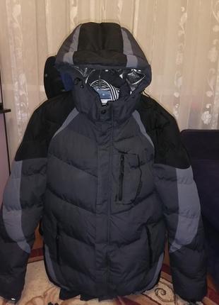 Зимова чоловіча куртка