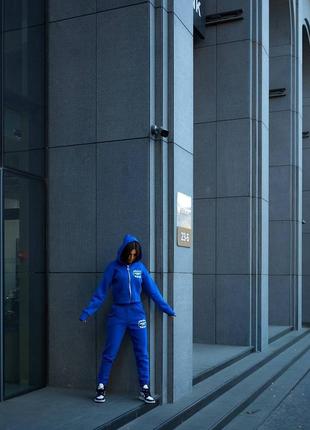Спортивний костюм на флісі вкорочена кофта з капюшоном на блискавці худі штани джогери комплект теплий стильний синій5 фото