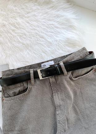 Чорний шкіряний ремень