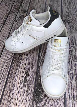 Демисезонные кроссовки adidas для девушки (парня)  , размер 41