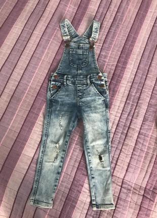 Крутий джинсовий комбінезон