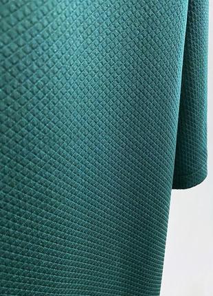 Сукня смарагдова