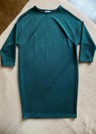 Сукня смарагдова