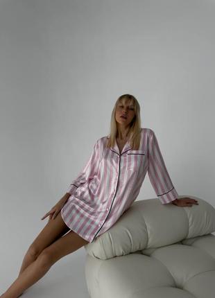 Удлиненная шелковая рубашка розовая с белым в полоску в стиле vs секрет4 фото