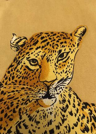 Хустка з леопардовим принтом4 фото