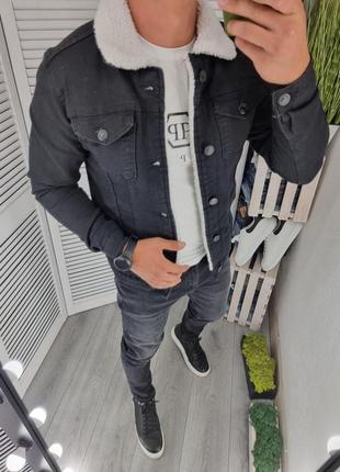 Чоловіча куртка-джинсівка на хутрі чорна2 фото