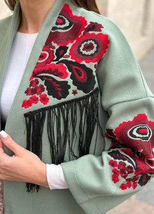 Пиджак вышиванка из ткани похожей на кашемир с длинным рукавом норма5 фото