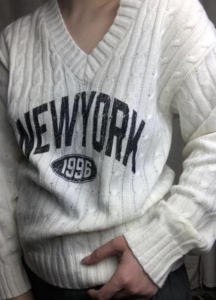 Джемпер h&m с надписью new york 1996 оверсайз v-вырез свитер вязаный косичка4 фото