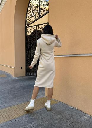 Шикарное тёплое платье миди с капюшоном спортивное туника кардиган кофта свитер малиновое серые бежевые молочные на запах на флисе6 фото