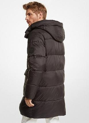 Michael kors длинный стеганый нейлоновый пуховик paul
