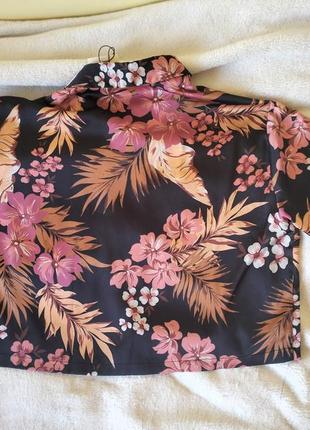 Короткая блуза, рубашка в цветочный принт2 фото