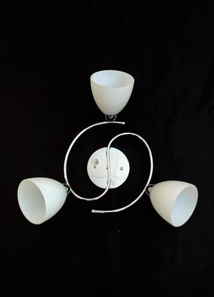 Люстра на 3 плафона