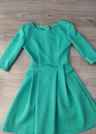Сукня зеленого кольору демі