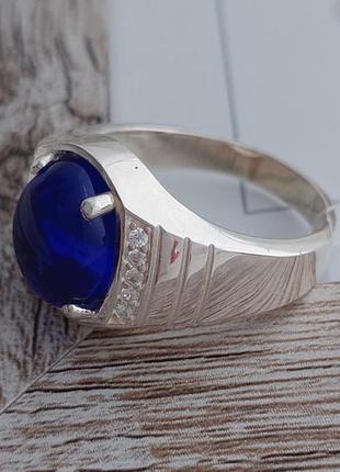 Перстень серебряный с овальным сапфиром и белыми круглыми фианитами3 фото
