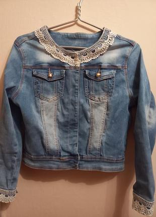 Куртка джинсова