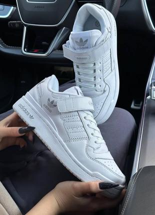 Жіночі кросівки adidas originals forum 84 low all white