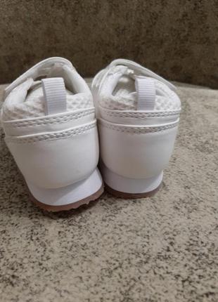 Модные кроссовки для малыша 2