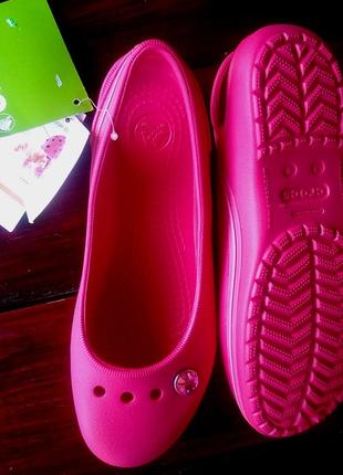 Детская летняя обувь crocs.3 фото