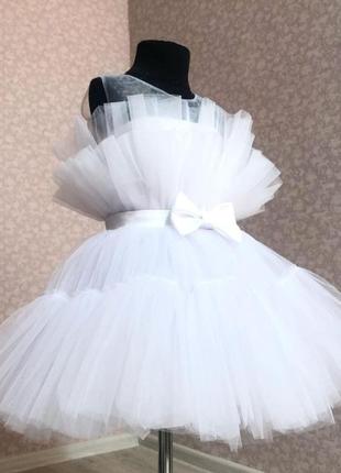 Белое праздничное платье для девочки на праздники