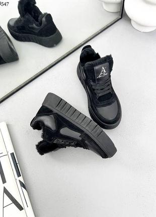 Стильні зимові натуральні кросівки чорного кольору, утеплені кросівки на шнурівці4 фото