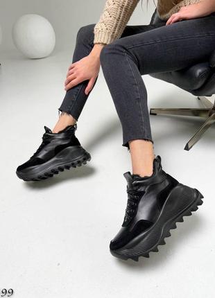 Стильні зимові шкіряні кросівки чорного кольору, утеплені кросівки на шнурівці
