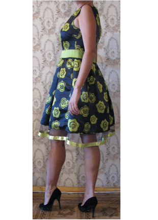 Шикарное вечернее нарядное отрезное пышное платье sensiline с цветным принтом турция5 фото