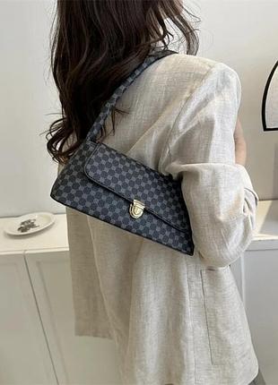 Маленька сумочка крос боді клатч