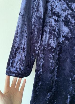 Оксамитова сукня з рюшами від ca8 фото