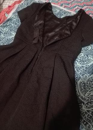 Фірмове плаття,шикарна тканина,модель стрункий 16 розмір2 фото