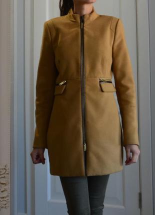 Элегантное пальто stradivarius