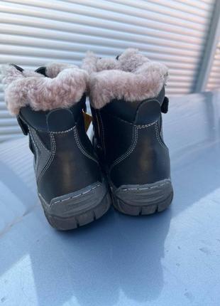 Новые детские зимние ботинки4 фото