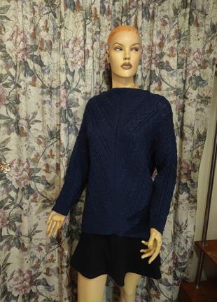 Светер женский.