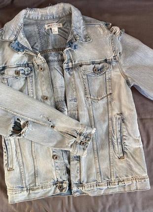 Джинсова куртка h&m x coachella лімітована серія