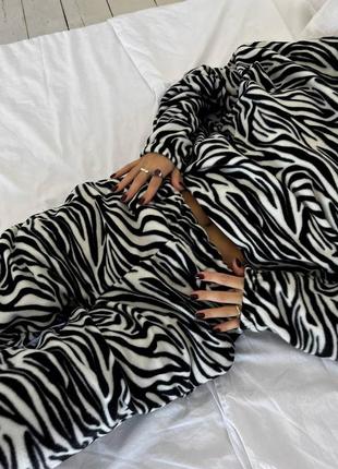 Пижама с принтом зебры2 фото