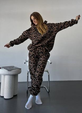 Пижама с принтом леопарда2 фото