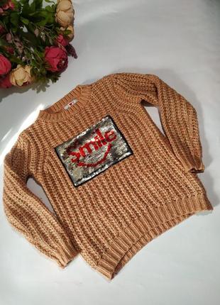 Світер з паєтками