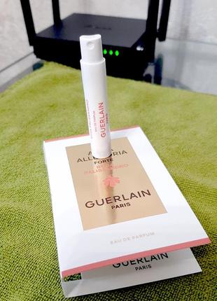 Guerlain aqua allegoria forte rosa palissandro💥оригинал миниатюра пробник mini spray 1 мл книжка8 фото