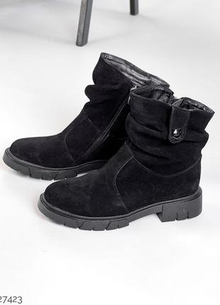 Распродажа натуральные замшевые демисезонные черные ботинки - сапоги внутри байка 36р.